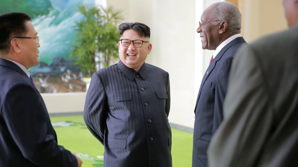 2016年7月1日，古巴国务委员会代表团访问北韩，获金正恩接见。 路透社