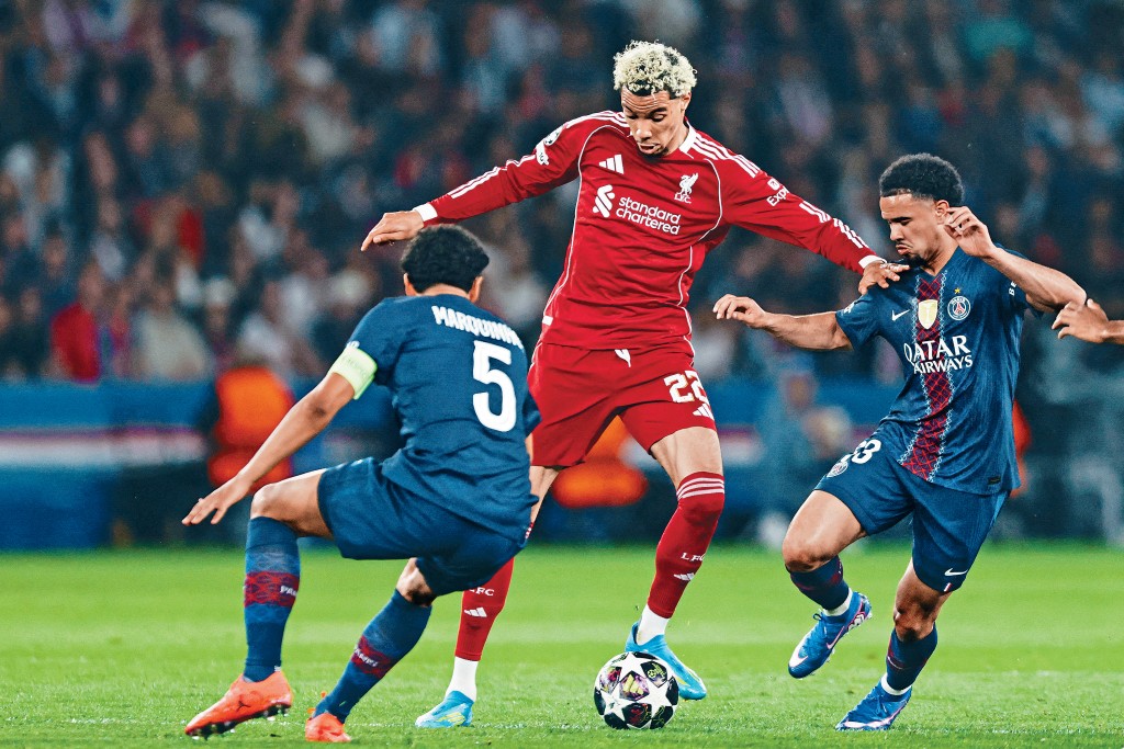 利物浦（紅衫）全場捱打，沒有中目標攻門。