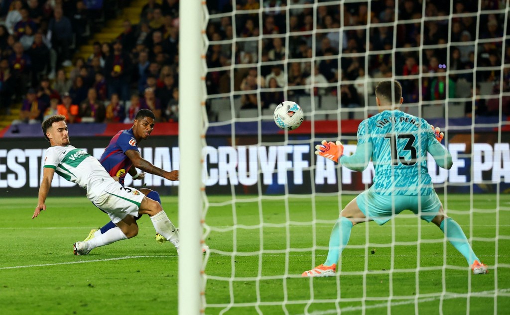 拉舒福特為巴塞鎖定3：1勝局。路透社