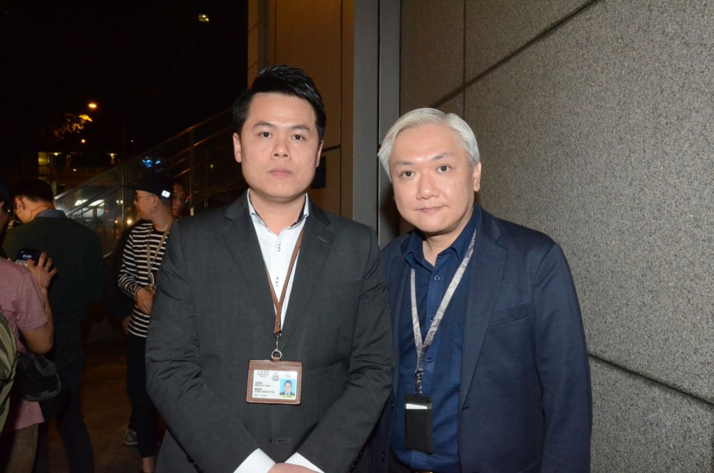 警方交代案情。李子平攝