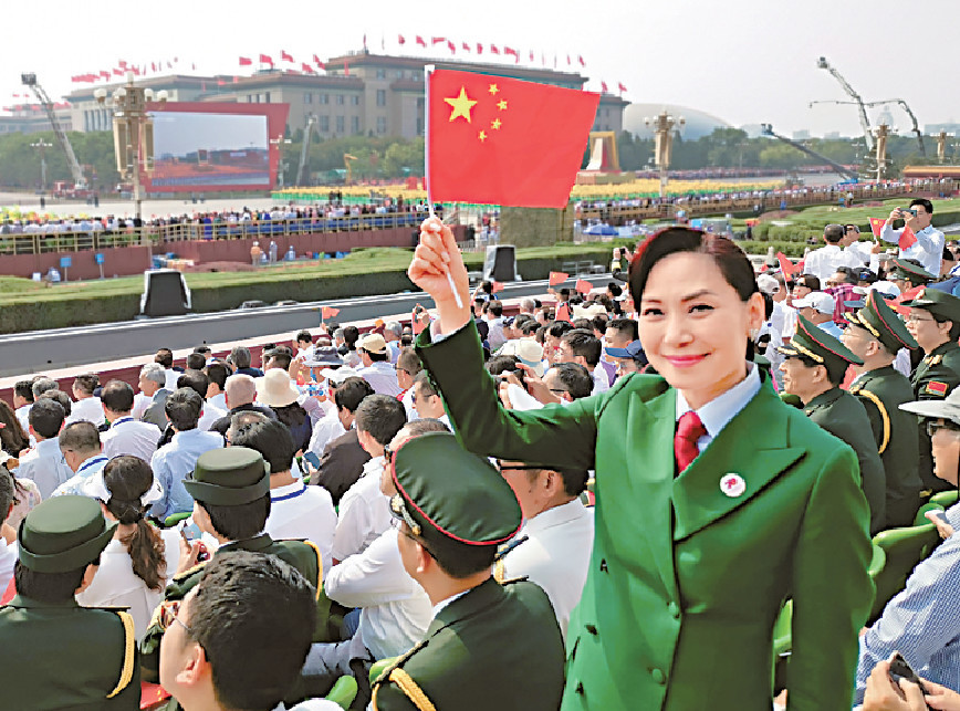 ■「家國情懷」—19年Cally到北京參加慶祝中華人民共和國成立七十周年的閱兵儀式和民眾巡遊活動。