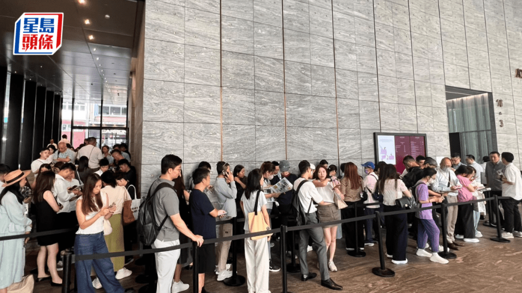 北角皇璇次轮销售再录「一Q清」 单日套现逾3.3亿 1房及2房标准户全数售罄