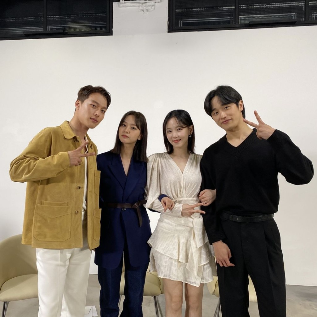 張基龍、惠利、姜漢娜及金度完主演《我的室友是九尾狐》。