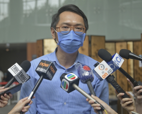 陸頌雄表示,若會議沒有「對家」就「無意思」,稱會游說及催迫國泰派人出席會議。 資料圖片