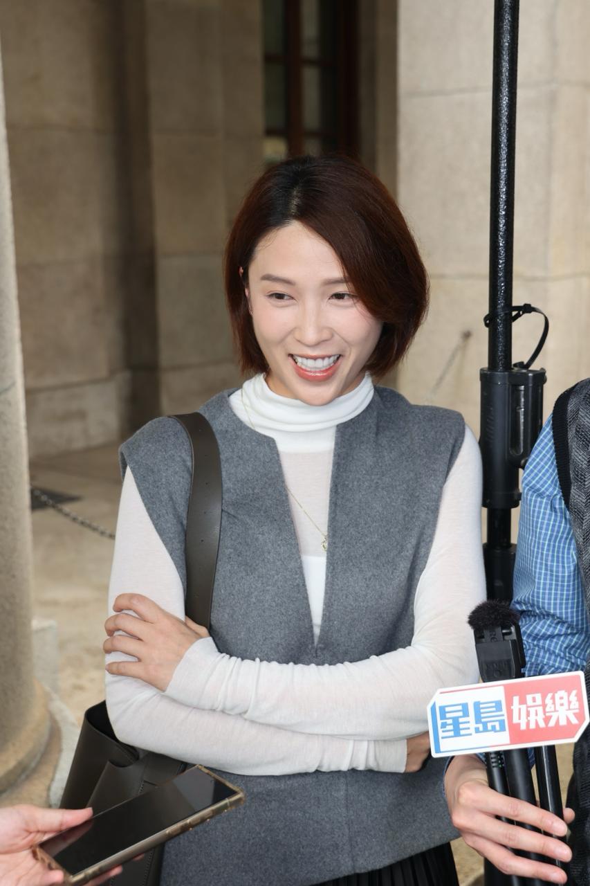 蔣祖曼稱難得再聚,希望約演員們一起食飯,聚一聚。 蔣祖曼稱難得再聚,希望約演員們一起食飯,聚一聚。