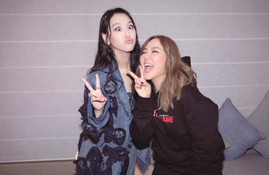 1月时，炎明熹担任卫兰的巡唱嘉宾。