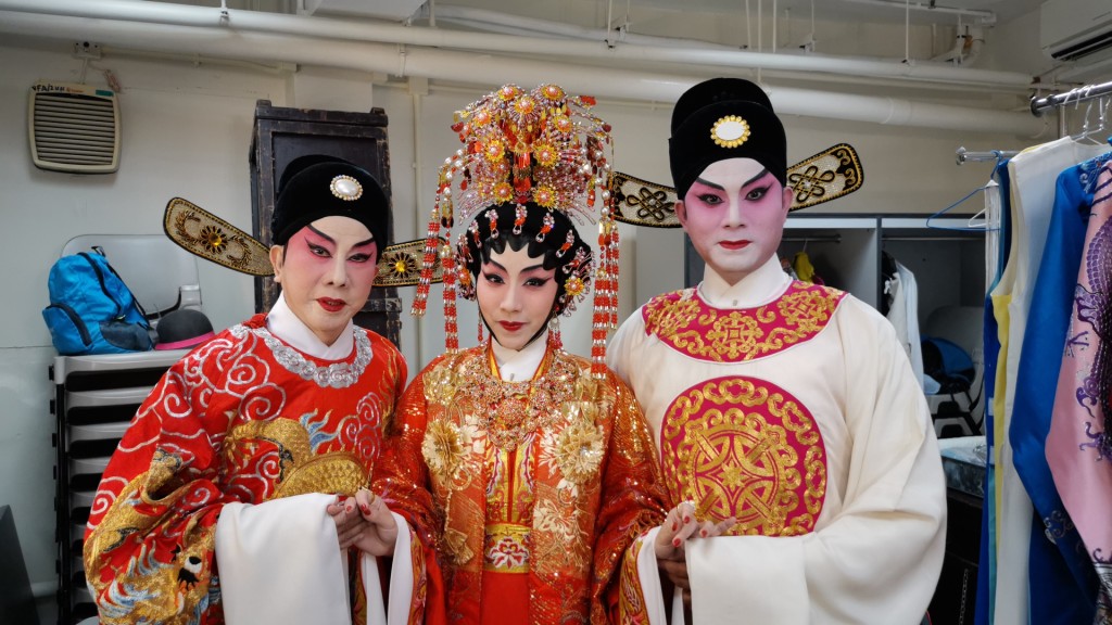 谢晓莹、李秋元有幸与尹光合作。