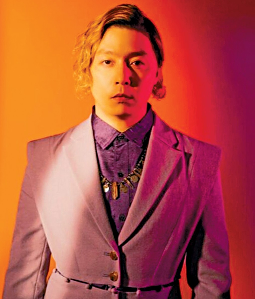 44歲KinKi Kids成員堂本剛終於告別單身，粒聲唔出忽然宣布閃婚。