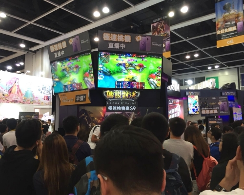 其他參展商均舉辦多款熱門的手遊電競比賽,包括《神魔之塔》、《PUBG》、《傳說對決》。