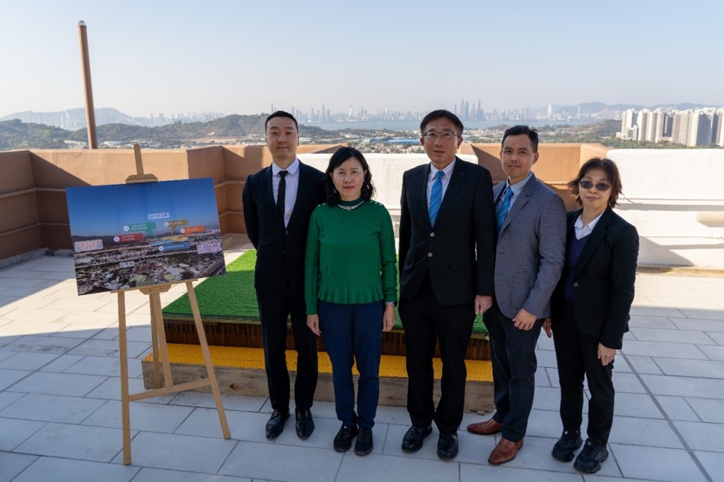 陳美寶日前到洪水橋視察。陳美寶網誌圖片