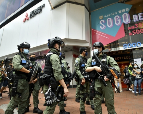 較早前有傳媒報道指警員使用非官方對講機執勤。資料圖片