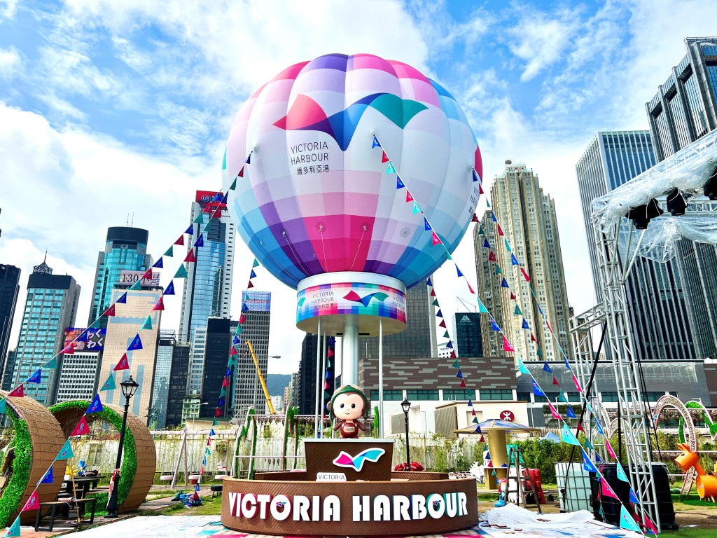 九米高的熱氣球，非常矚目。