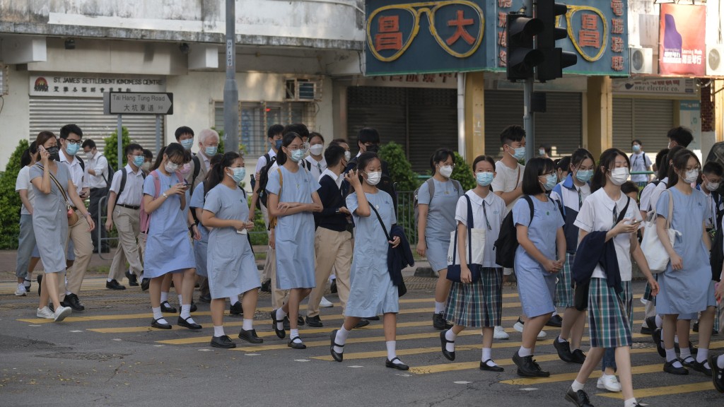 中心再次呼籲這些學校的家長應盡快帶子女接種流感疫苗。資料圖片