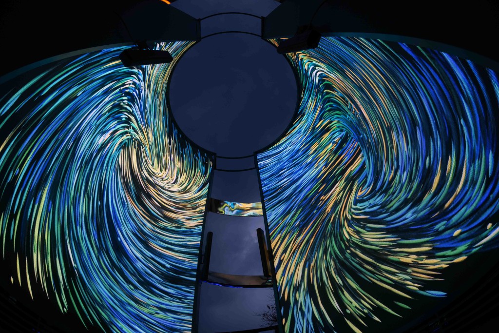 梵高．乐印呈现印象派大师梵高的云卷星夜。