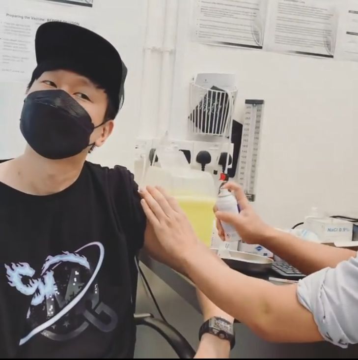 JJ早幾日打完第二劑疫苗。