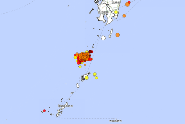 吐噶喇列島近海地震活動異常活躍，當地十島村自6月21日以來，已累積超過2000次震度1以上的地震。日本氣象廳