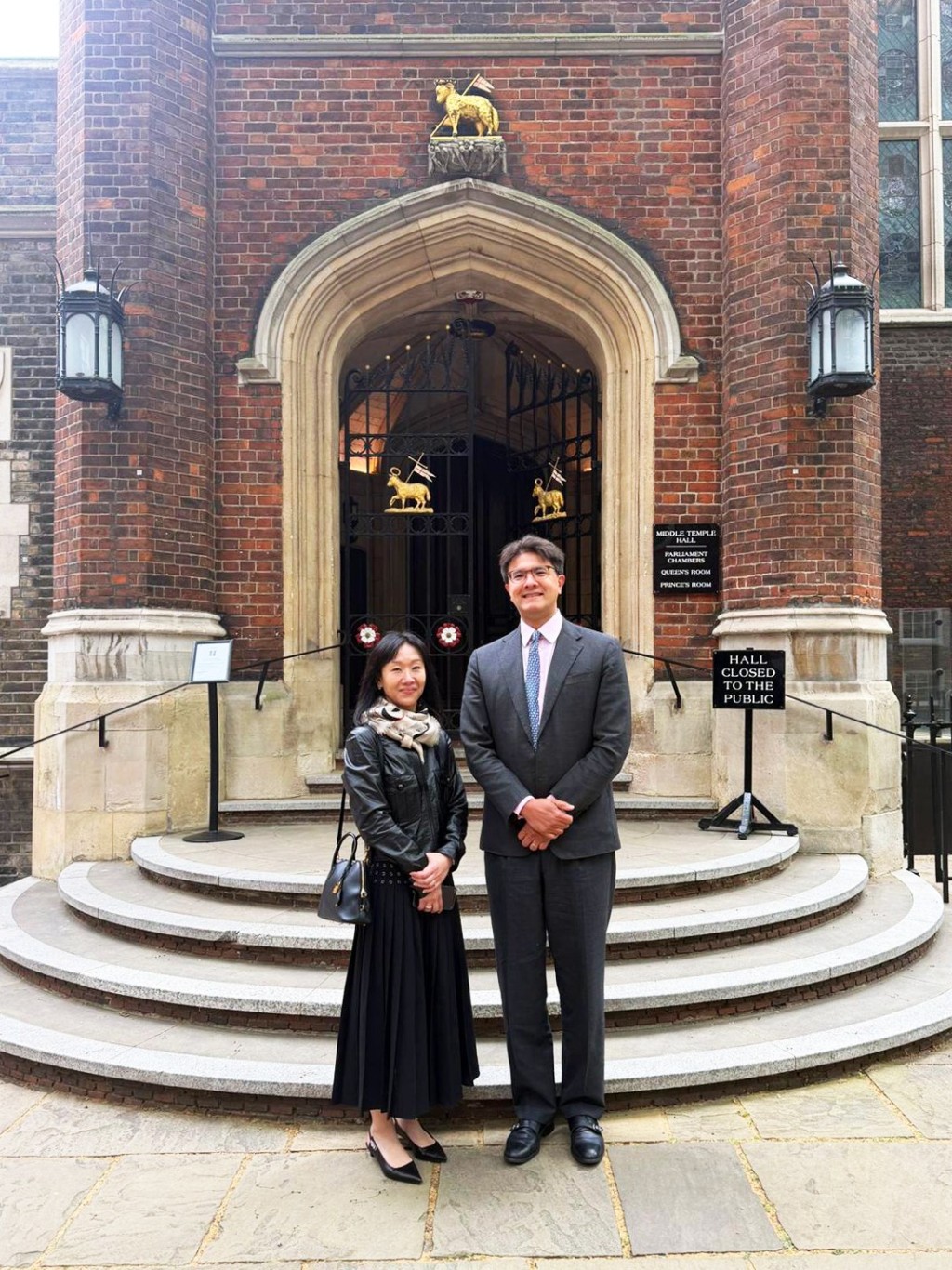 香港大律師公會主席毛樂禮資深大律師（右）與副主席薛日華資深大律師（左）到訪倫敦，日前與中殿律師學院（Middle Temple）管理層會面，並會出席國際破產執業者組織年度會議。