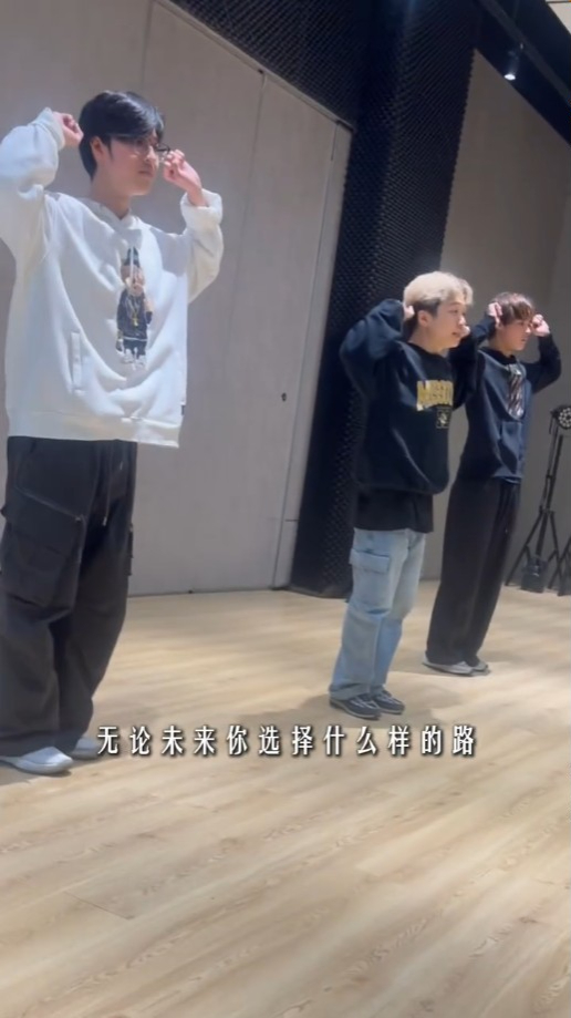 馬景濤前妻分享兒子的成長片段。 馬景濤前妻分享兒子的成長片段。