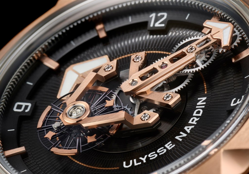 Ulysse Nardin Freak One，以黑色鈦金屬和玫瑰金雙材質構成的黑金姿態示人。
