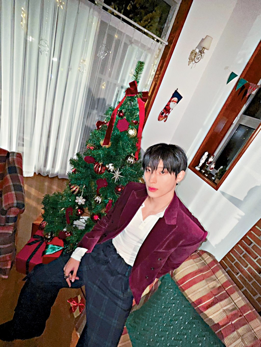 KEEHO昨被爆父母涉诈骗，受害者达10多人，金额高达1.61亿港元。