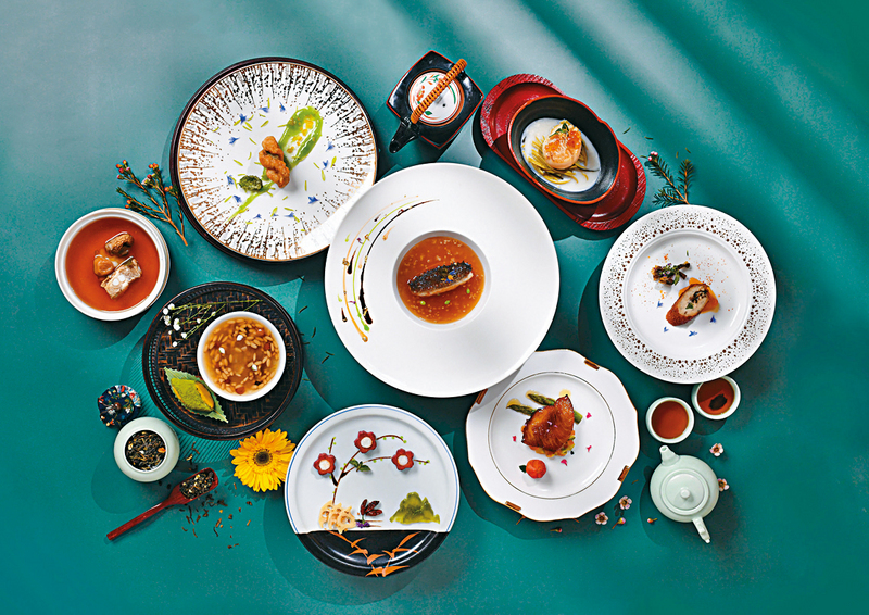 套餐「花間語茶」共有八道精緻美饌，以洞庭碧螺春、人參烏龍、玫瑰情人茶、洛神花與桂花等入饌，清香宜人，適合春日品嘗。