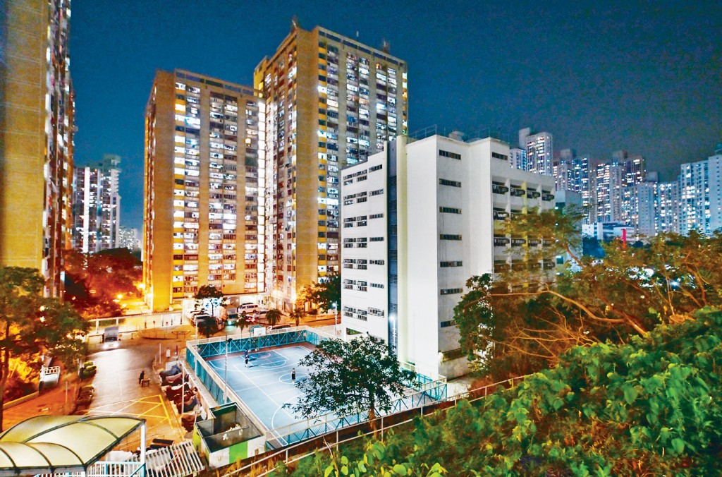 第2批「簡約公屋」項目，包括黃大仙竹園南邨浸信會天虹小學。