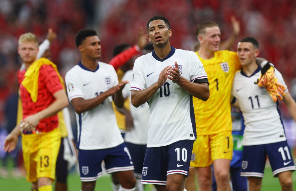 英格兰首2仗表现平平，球员受到批评。Reuters