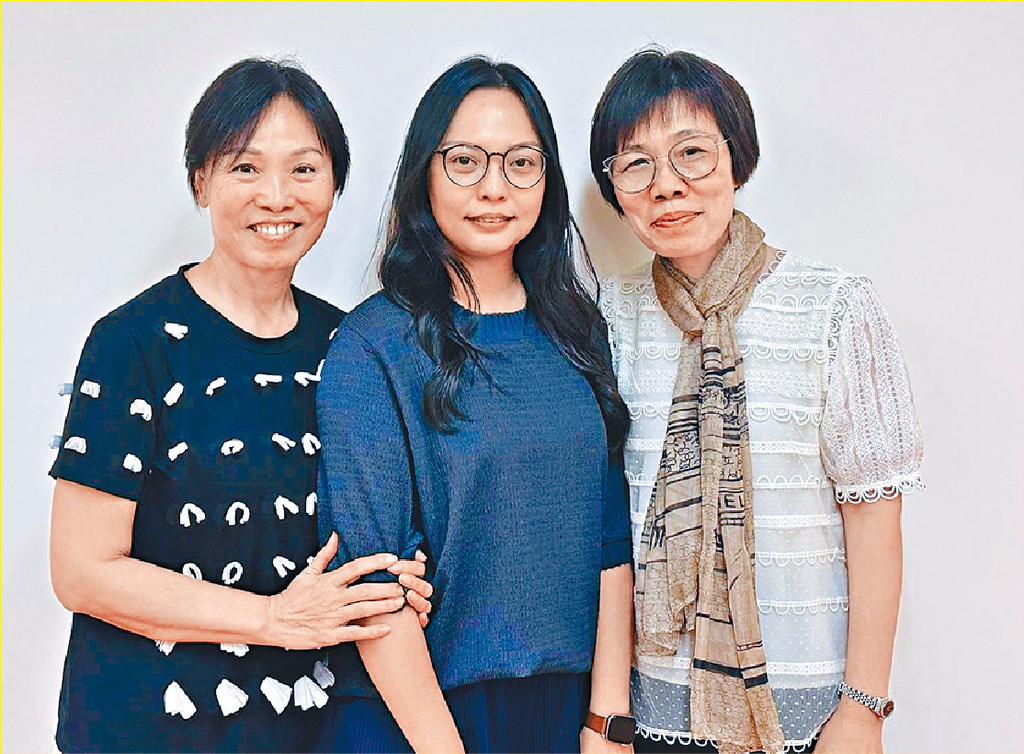 ■樂兒會由領養家長自發組成,主席林太(中)分享家長的困擾。 ■樂兒會由領養家長自發組成,主席林太(中)分享家長的困擾。