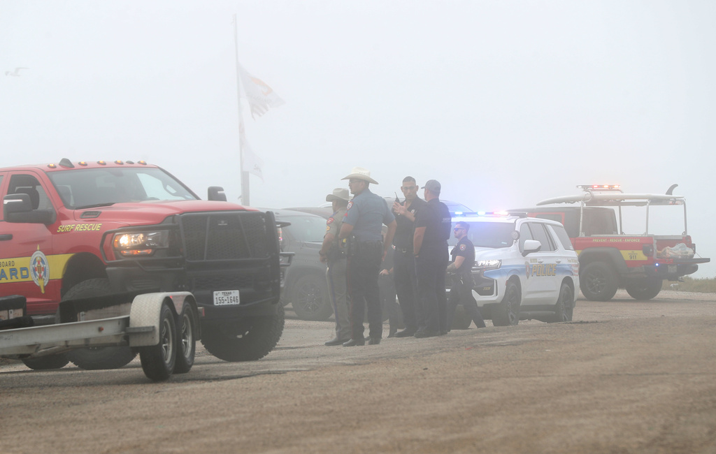 事发时现场有浓雾。美联社