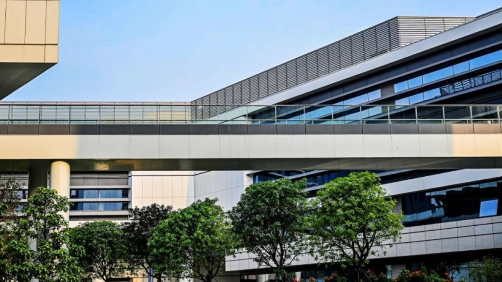 香港城市大學（東莞）一期校園正式啟用。