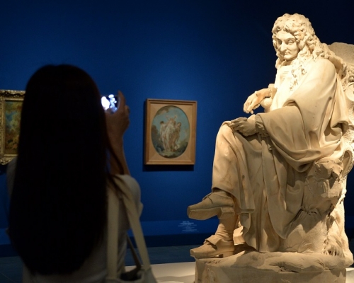 1785年皮埃爾‧朱利安 Pierre Julien作品《作家尚‧德拉封丹》大理石雕塑。盧江球攝