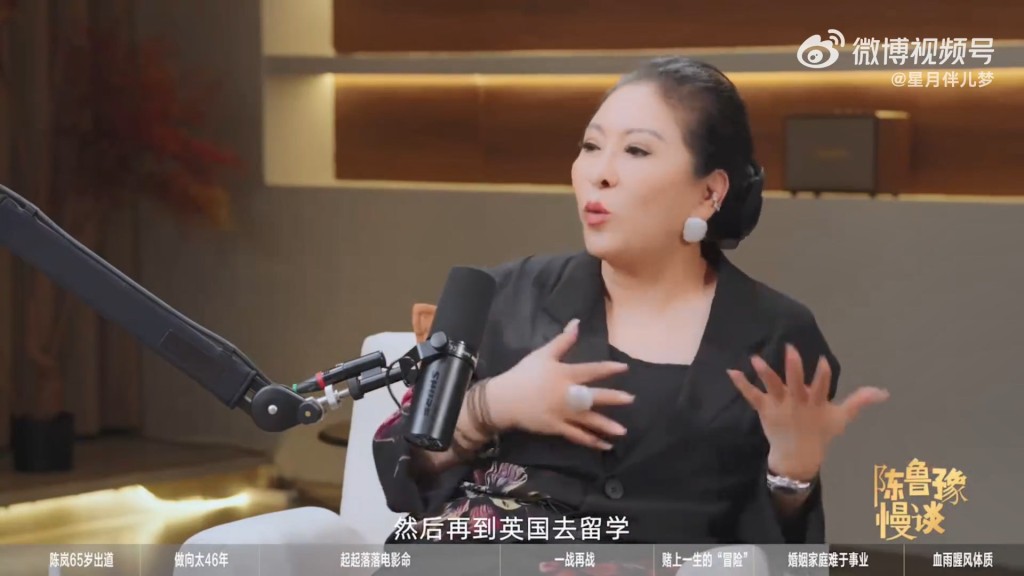 向太操心兩子的學業。 向太操心兩子的學業。