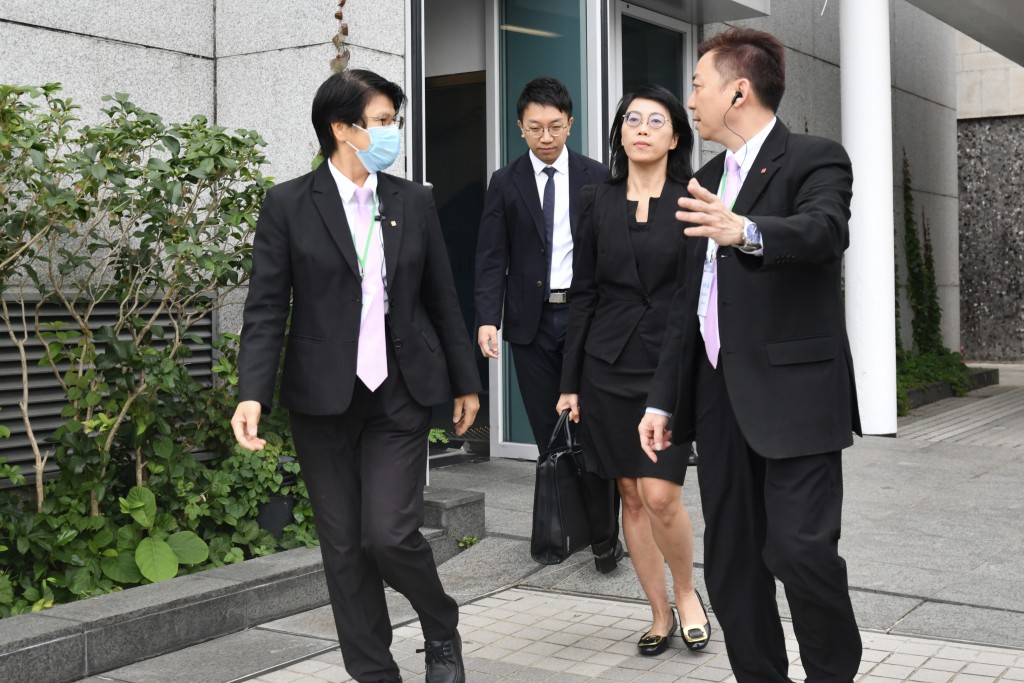 陳巧敏在聽證會供稱，民政處曾就宏福苑大維修收到44宗投訴。