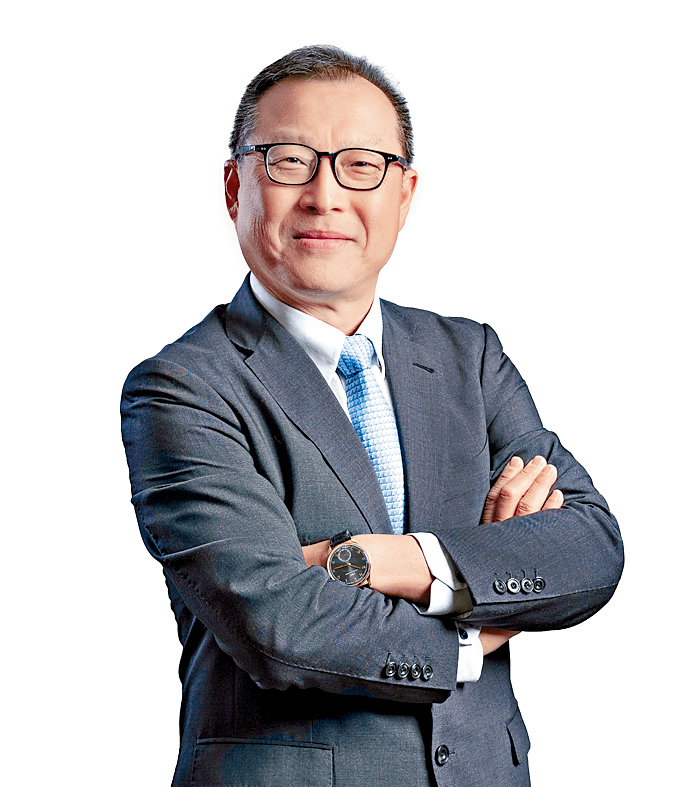 香港工程師學會建造分部前任主席謝偉正。