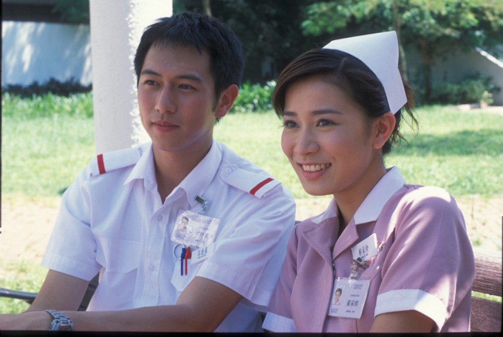 《紅衣手記》由佘詩曼、陳鍵鋒主演。