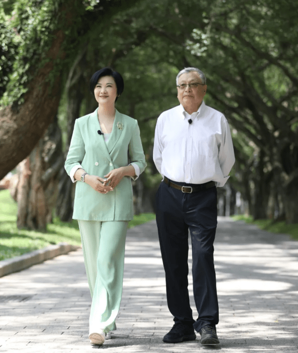張益唐接受鳳凰衛視訪問。鳳凰衛視 張益唐接受鳳凰衛視訪問。鳳凰衛視