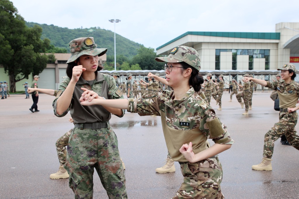 軍事體育訓練。駐港部隊圖片