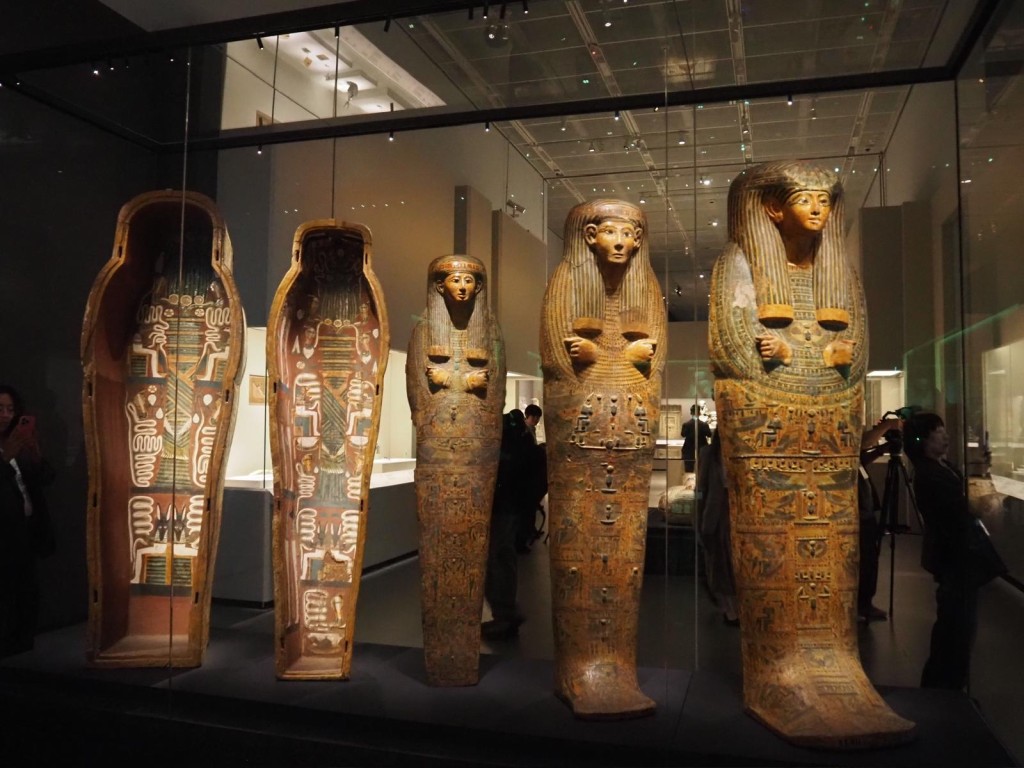 香港故宮文化博物館特別展覽「古埃及文明大展──埃及博物館珍藏」由於訪客人數眾多，昨日（23日）一度暫停發售現場門票。