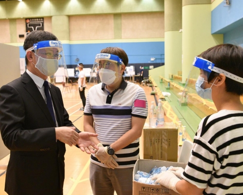 創新及科技局局長薛永恒視察。facebook圖片