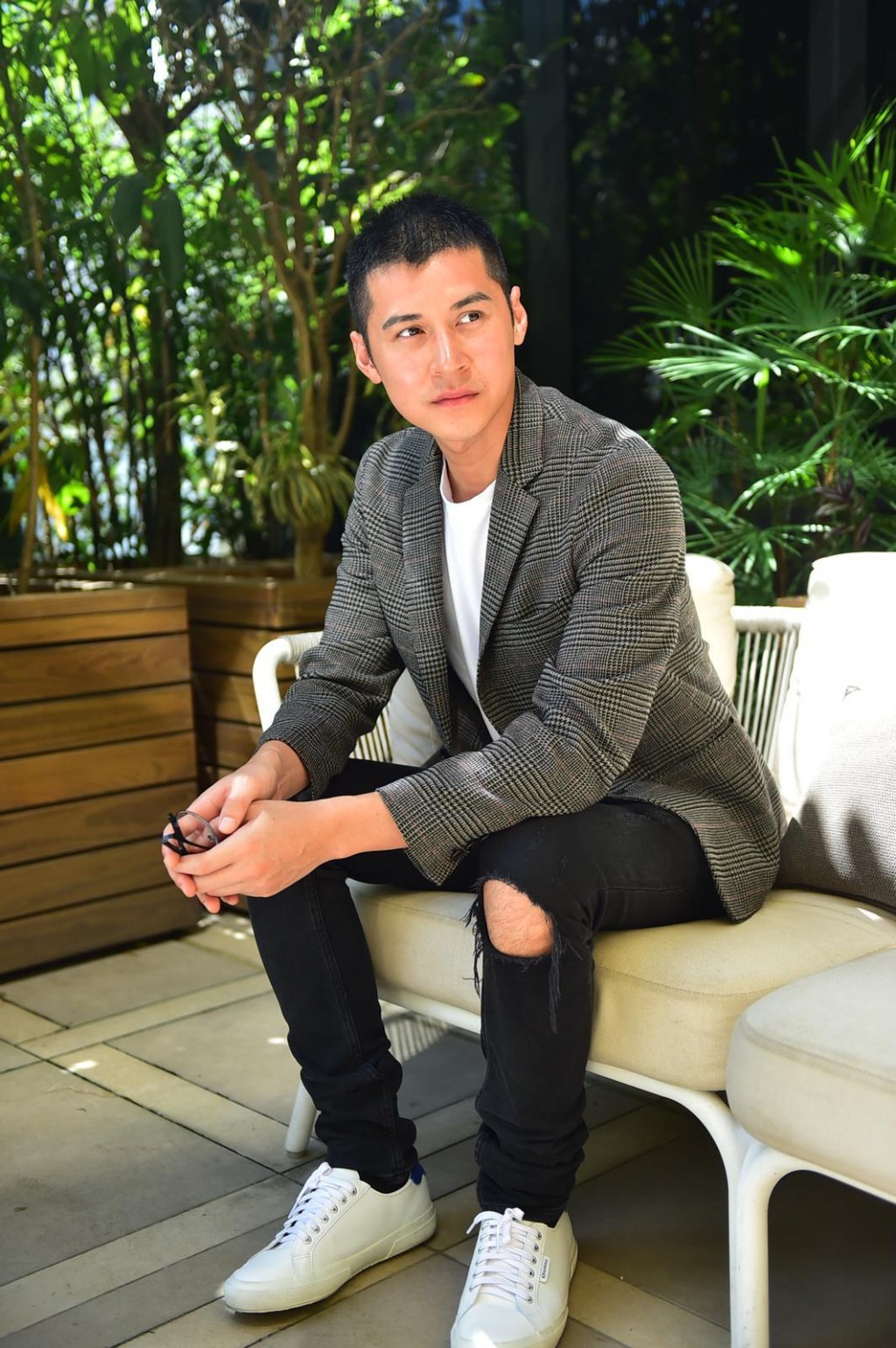 陳家樂否認私底下同導演袁劍偉講過，可着泳衣謝票。