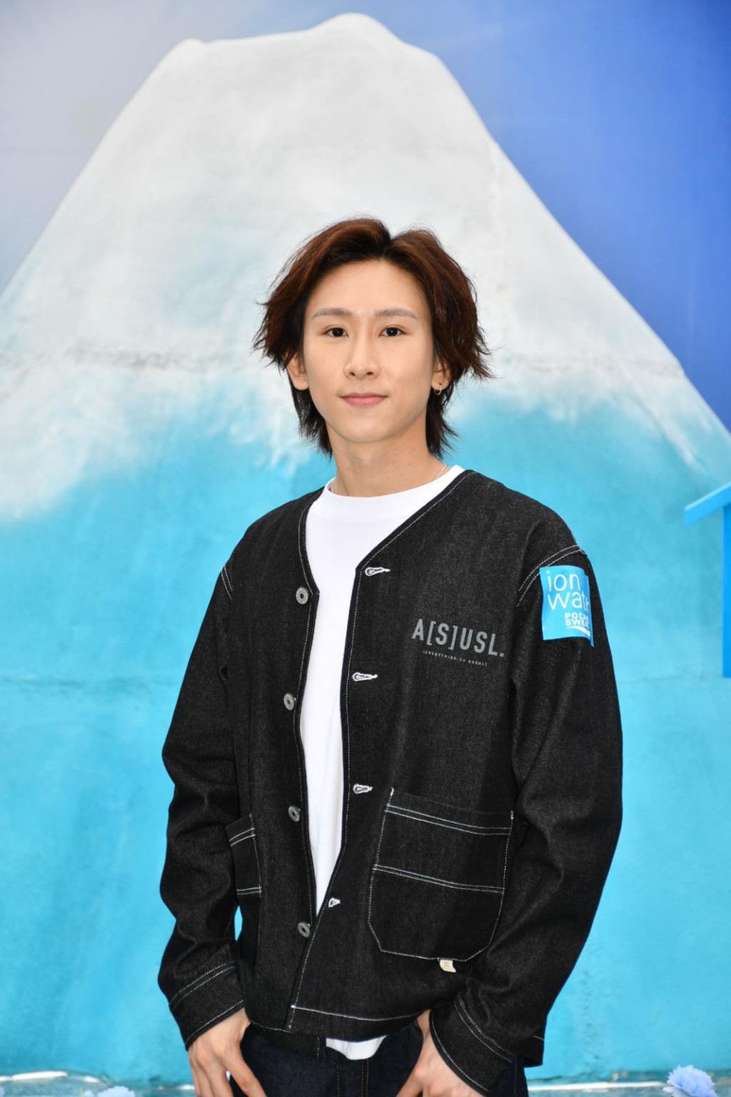 Manson為8月演出的音樂劇《攣攣成人禮》努力練歌。