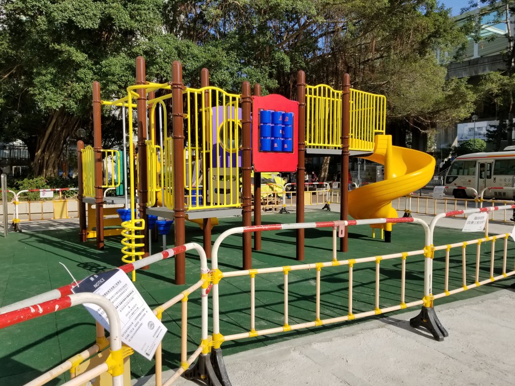 本港兒童遊樂設施被指沉悶。資料圖片