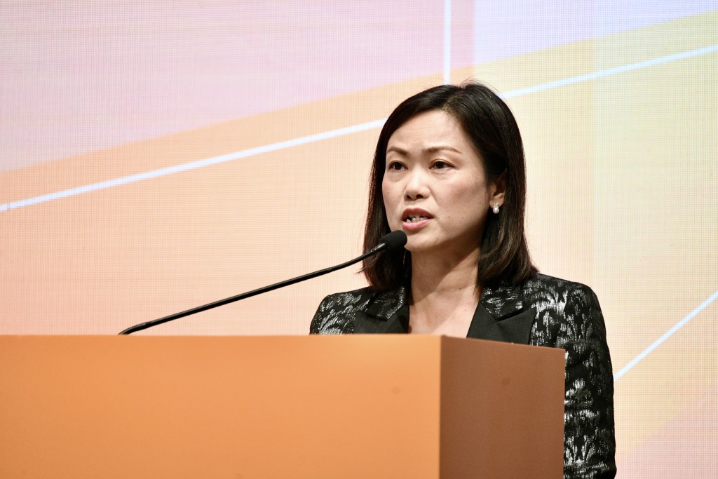 商務及經濟發展局常任秘書長黃少珠。 商務及經濟發展局常任秘書長黃少珠。