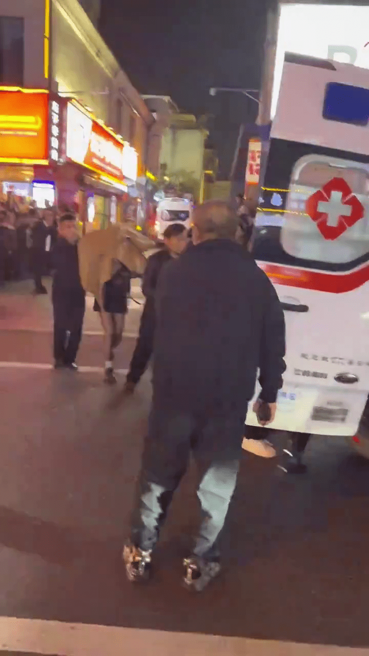 傷者被送院。 傷者被送院。