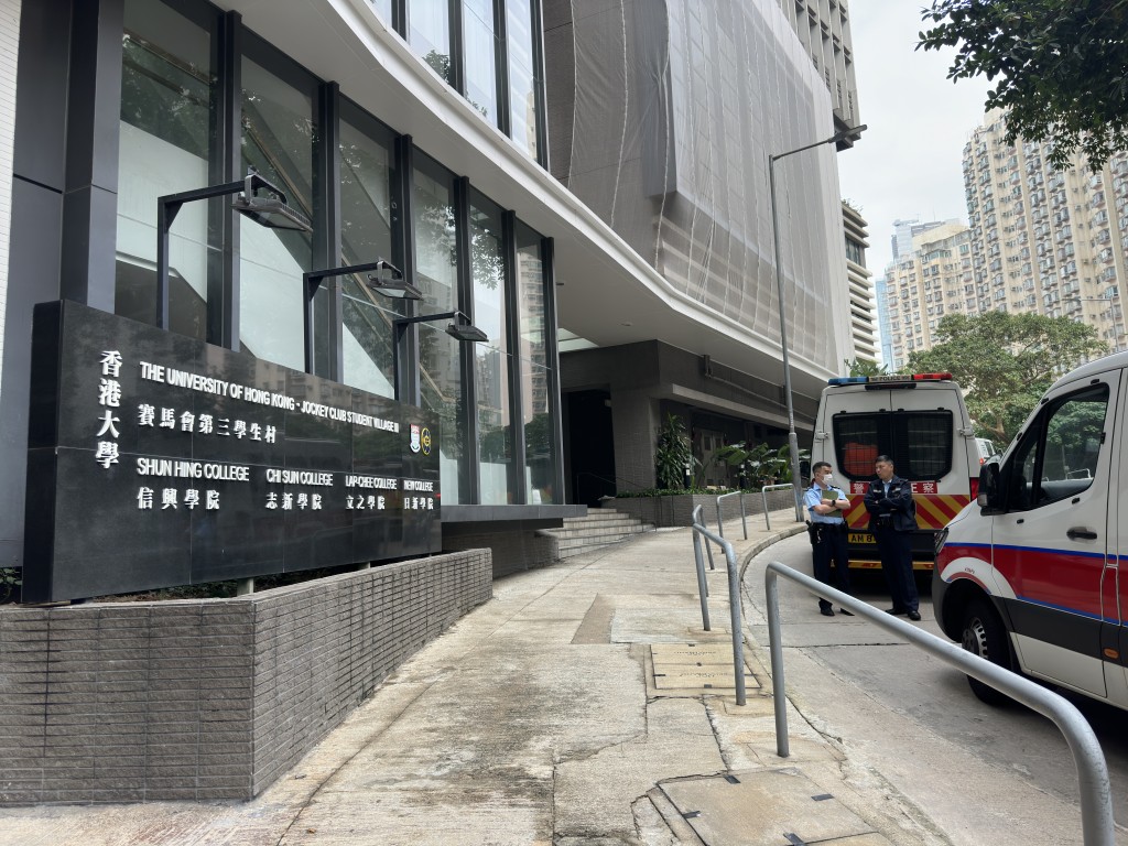 龍華街9號香港大學賽馬會第三學生村發生女生自殺亡事件。梁國峰攝