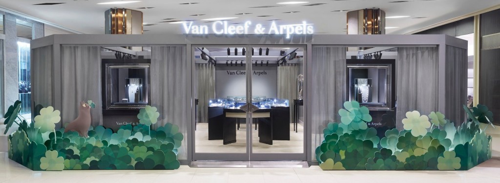 Van Cleef & Arpels发生巨额盗窃案。FB