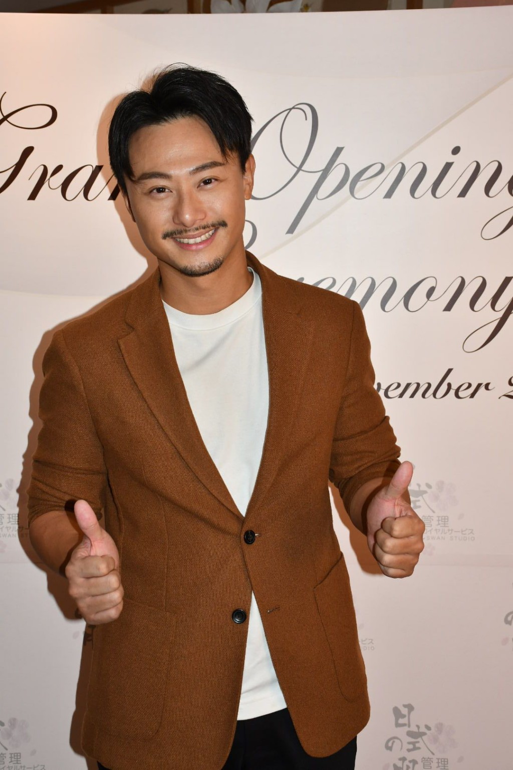 杨潮凯透露有电影公司招手，但想完成手上工作才考虑。