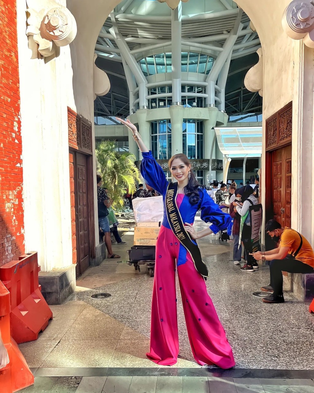 林雪卉代表馬來西亞參加世界環球國際小姐2021/2022。