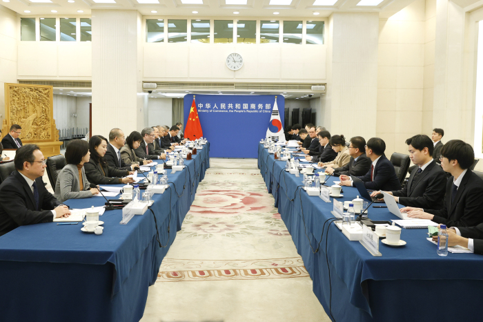 王文濤與金正官會談,商討加快中韓自貿協議的推動。商務部 王文濤與金正官會談,商討加快中韓自貿協議的推動。商務部