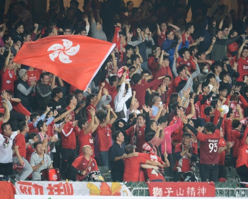 大批市民入场支持。